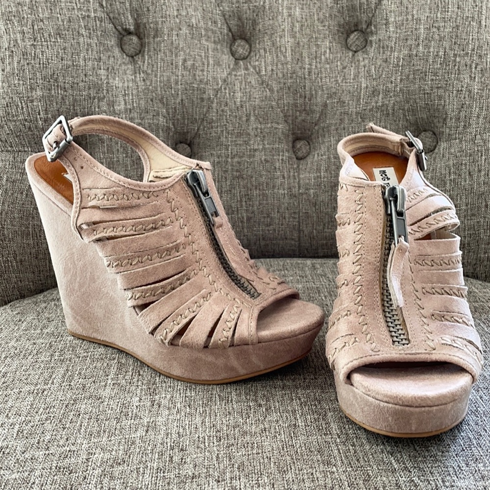 New not rated wedge shoes